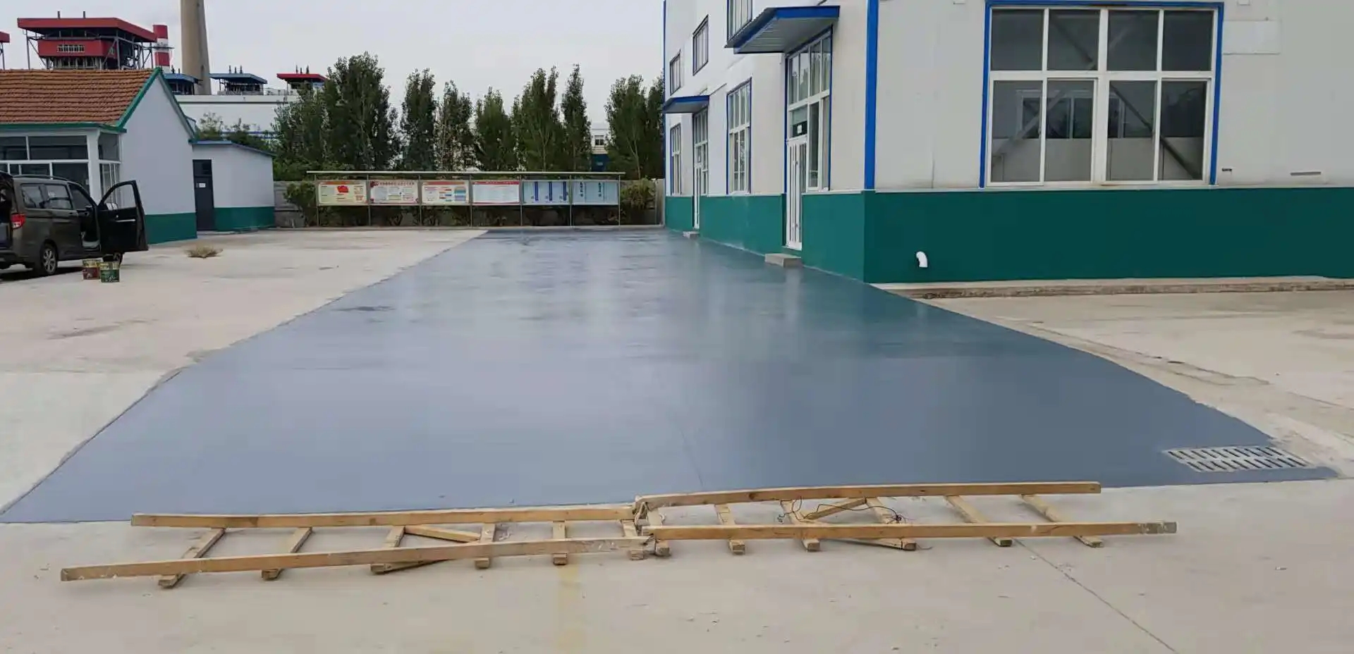 和平车间厂房地坪漆修补翻新